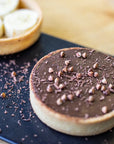 Tarte Noisettes, chocolat noir et sarrasin par Allo Simonne