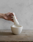 pilon-mortier-blanc-atelier-trema-lifestyle